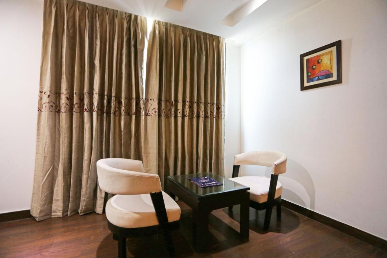 Capital O 7331 Hotel Downtown New Delhi Ngoại thất bức ảnh