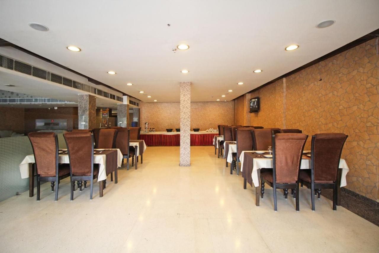 Capital O 7331 Hotel Downtown New Delhi Ngoại thất bức ảnh